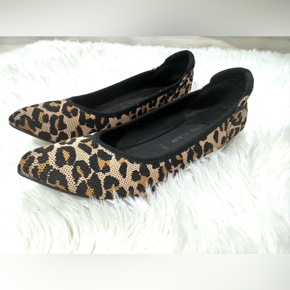 Anne Klein Black and Brown Leopard Flats